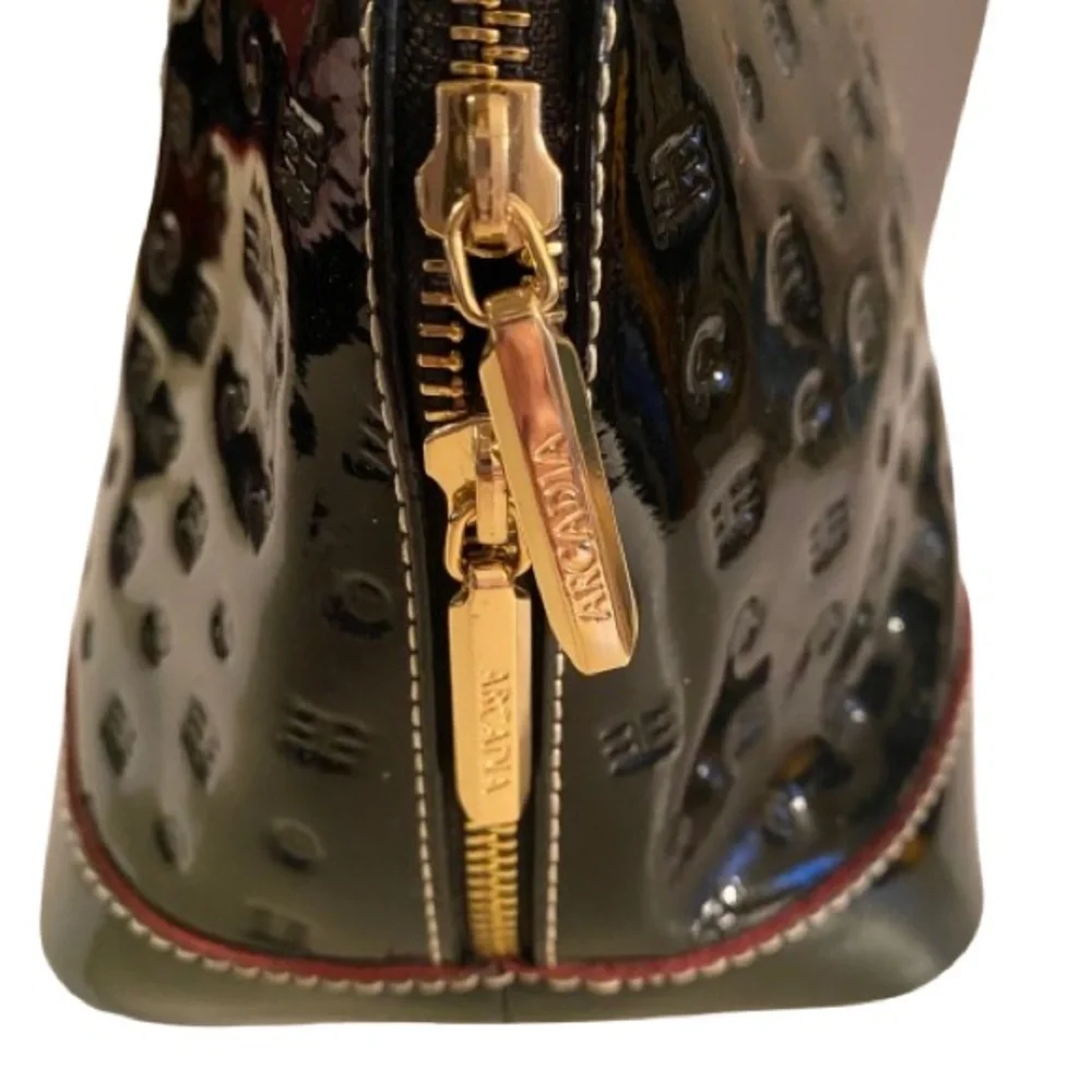Arcadia Women’s Black Patent Leather Dome Handbag Zip Closure Made in Italy EUC
